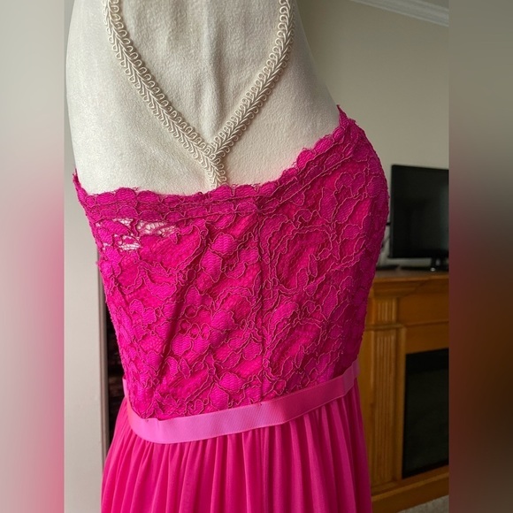 David’s Bridal Begonia Long One Shoulder Lace Prom Dress Size 6 Color Pink NWT - Picture 3 of 14